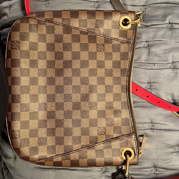 Louis Vuitton South Bank Besace - Picture 6 of 17